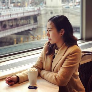 Meet your Posher, Quynh